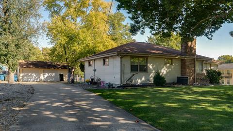 1002 Samantha St, Normal, IL 61761 photo 3