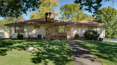 1002 Samantha St, Normal, IL 61761 photo 1