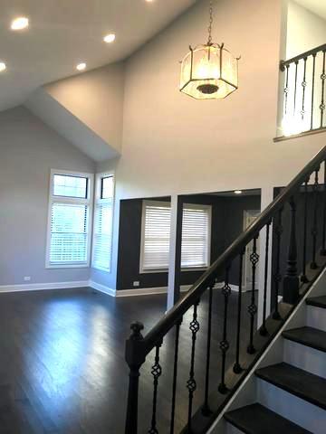 253 Village Ln, Bartlett, IL 60103 photo 3