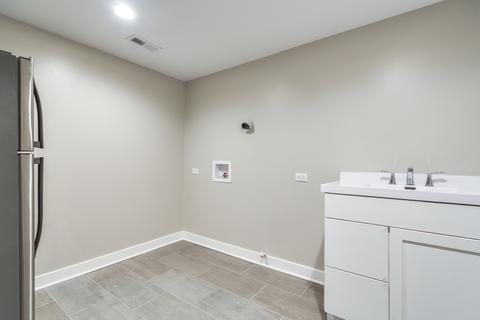 529 E 46th St, Chicago, IL 60653 photo 20