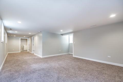 529 E 46th St, Chicago, IL 60653 photo 16
