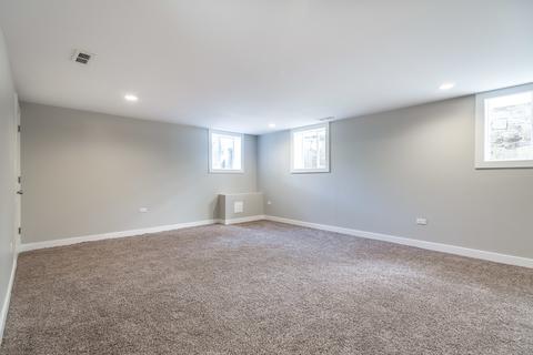 529 E 46th St, Chicago, IL 60653 photo 15