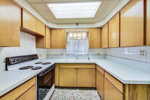 3003 Euclid Ave, Berwyn, IL 60402 photo 9