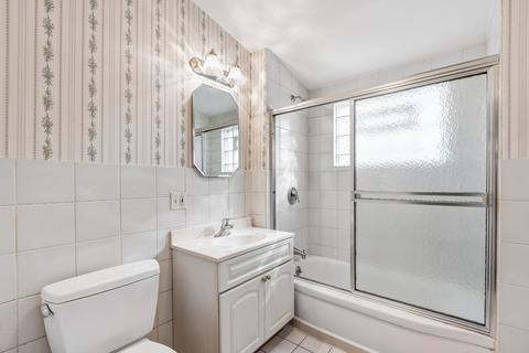 516 Barton Ave, Evanston, IL 60202 photo 9