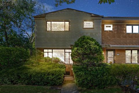 516 Barton Ave, Evanston, IL 60202 photo 2