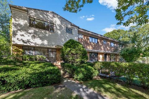 516 Barton Ave, Evanston, IL 60202 photo 3