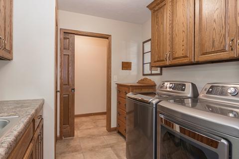 2233 Holbrook Dr, Normal, IL 61761 photo 39
