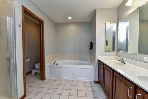 202 Brompton Ct, Oswego, IL 60543 photo 11