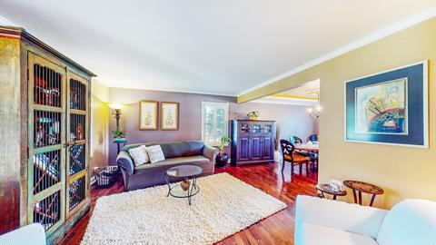 3916 Whispering Trails Dr, Hoffman Estates, IL 60192 photo 3