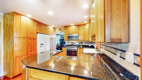 3916 Whispering Trails Dr, Hoffman Estates, IL 60192 photo 8