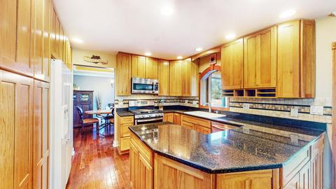 3916 Whispering Trails Dr, Hoffman Estates, IL 60192 photo 7