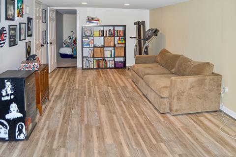 1806 Grandview Dr, Johnsburg, IL 60051 photo 17