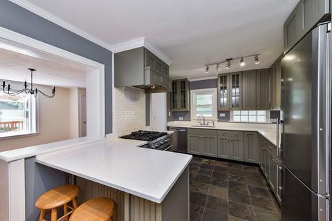 1122 Howard St, Wheaton, IL 60187 photo 10