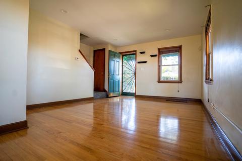 8001 S Artesian Ave, Chicago, IL 60652 photo 6