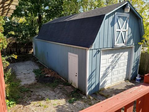 555 Wilcox Ave, Elgin, IL 60123 photo 4