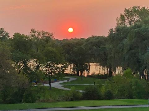 1935 Fairway Ct, Hoffman Estates, IL 60169 photo 2