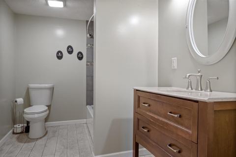 403 W North St, Danvers, IL 61732 photo 11