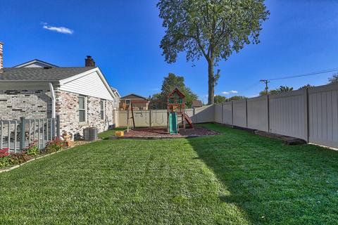 463 Simone Dr, Des Plaines, IL 60016 photo 25