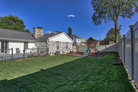 463 Simone Dr, Des Plaines, IL 60016 photo 24
