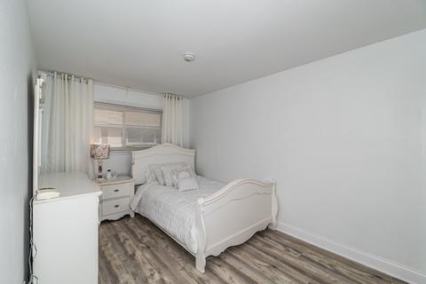 817 Valley Stream Dr #D, Wheeling, IL 60090 photo 11