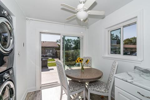 817 Valley Stream Dr #D, Wheeling, IL 60090 photo 7