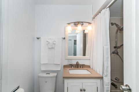 817 Valley Stream Dr #D, Wheeling, IL 60090 photo 10