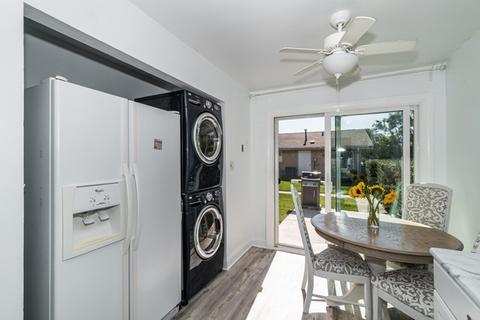 817 Valley Stream Dr #D, Wheeling, IL 60090 photo 8