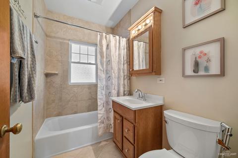 79 S Alfred Ave, Elgin, IL 60123 photo 9