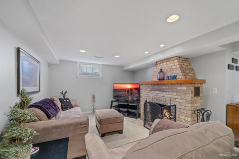 79 S Alfred Ave, Elgin, IL 60123 photo 14
