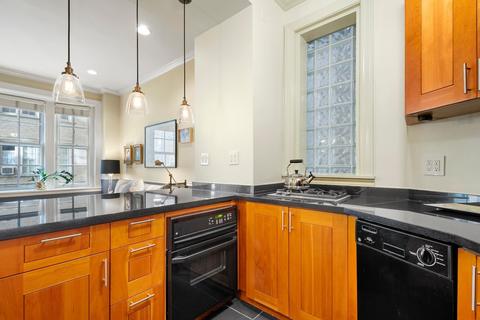 70 E Scott St #308, Chicago, IL 60610 photo 12