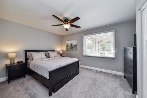 910 Capistrano Ter, Bartlett, IL 60103 photo 13