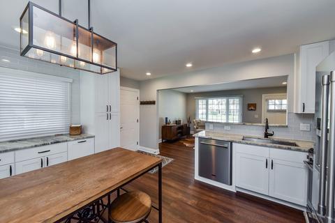 910 Capistrano Ter, Bartlett, IL 60103 photo 7