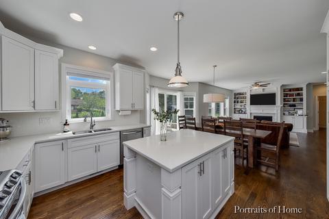 220 E Hawthorne Blvd, Wheaton, IL 60187 photo 5