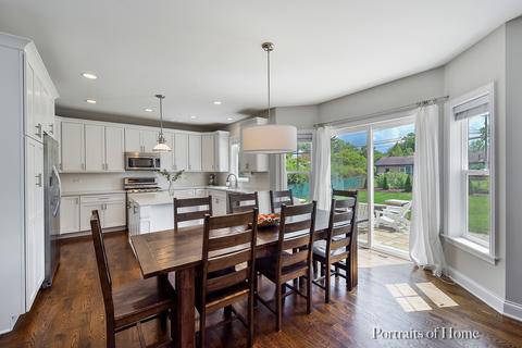 220 E Hawthorne Blvd, Wheaton, IL 60187 photo 4