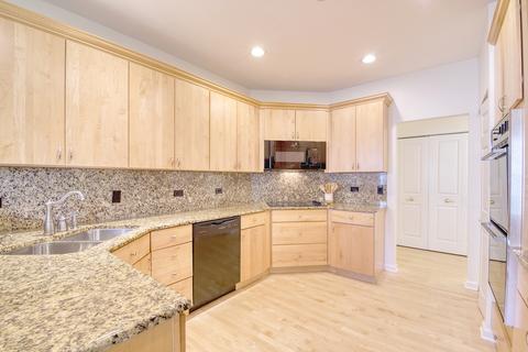 107 Harvard Ct, Glenview, IL 60026 photo 9