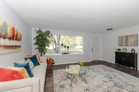 16026 Turner Ave, Markham, IL 60428 photo 2