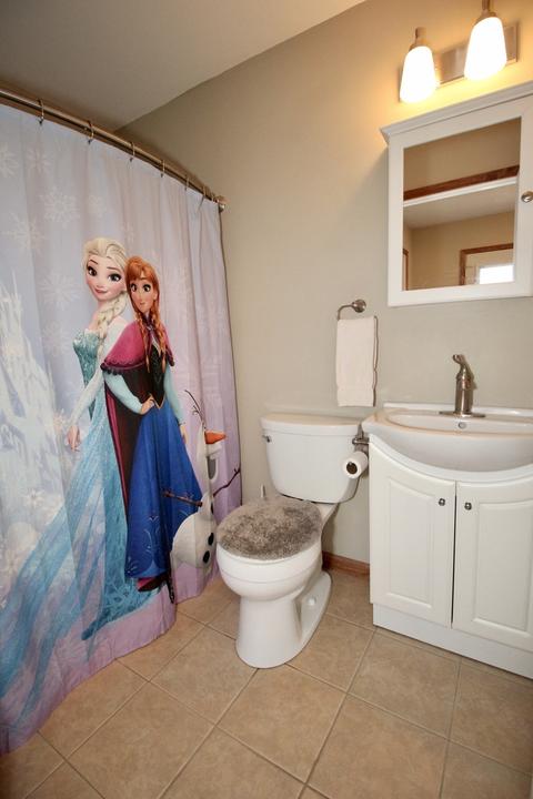 100 Elm St, Le Roy, IL 61752 photo 13