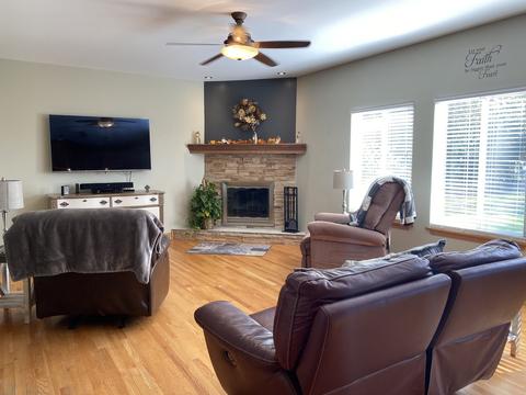 12440 Garys Way, Genoa, IL 60135 photo 7