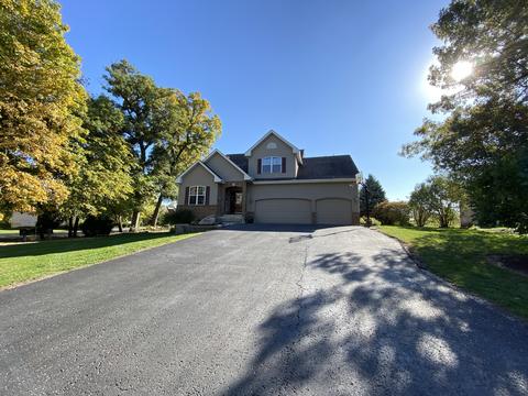 12440 Garys Way, Genoa, IL 60135 photo 1