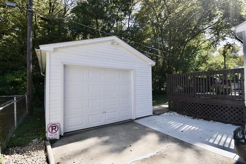 12 James Pl, Bloomington, IL 61701 photo 24