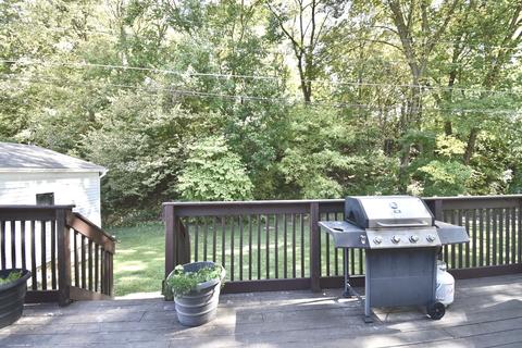 12 James Pl, Bloomington, IL 61701 photo 2