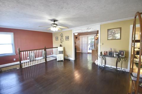 12 James Pl, Bloomington, IL 61701 photo 3