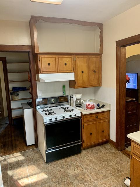514 Dwight St, Elgin, IL 60120 photo 8