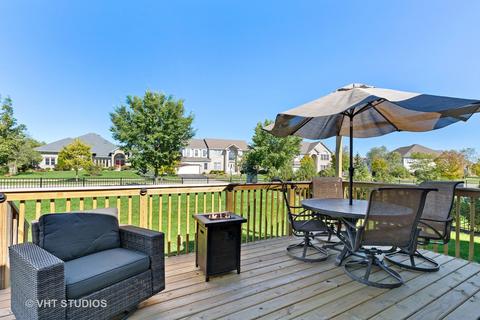 2 Kingsmill Ct, Algonquin, IL 60102 photo 4