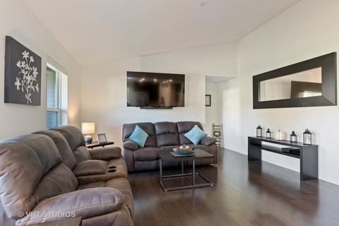 2 Kingsmill Ct, Algonquin, IL 60102 photo 10