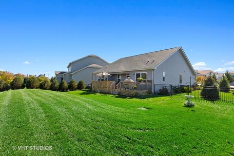 2 Kingsmill Ct, Algonquin, IL 60102 photo 3