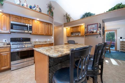 879 Equestrian Pointe Dr, Oregon, IL 61061 photo 11