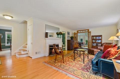 2125 Bennett Ave, Evanston, IL 60201 photo 4