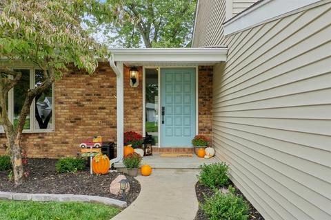 2312 Hackberry Ct, Champaign, IL 61821 photo 6