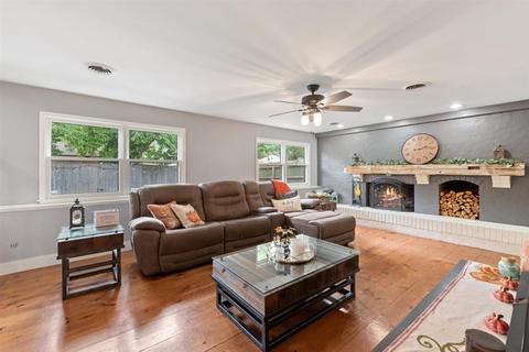 2312 Hackberry Ct, Champaign, IL 61821 photo 27